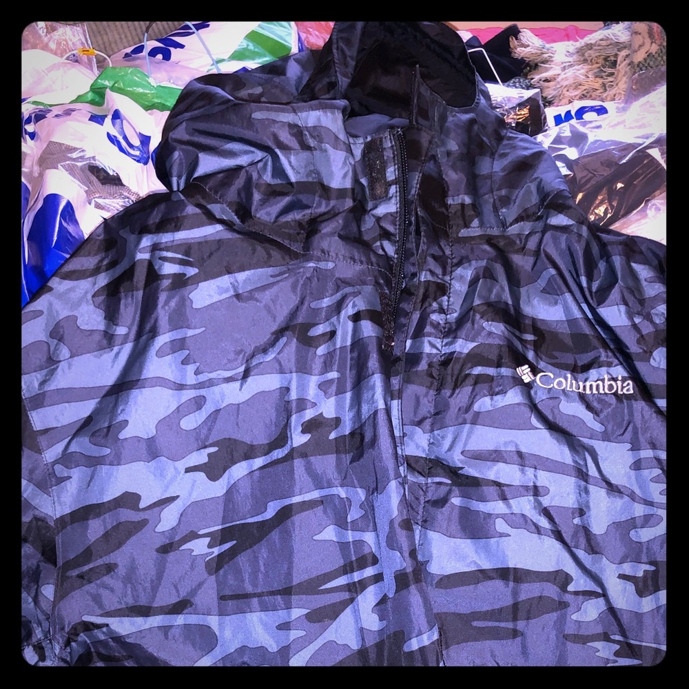 Columbia Timber Pointe Camo Omni Tech rain jacket